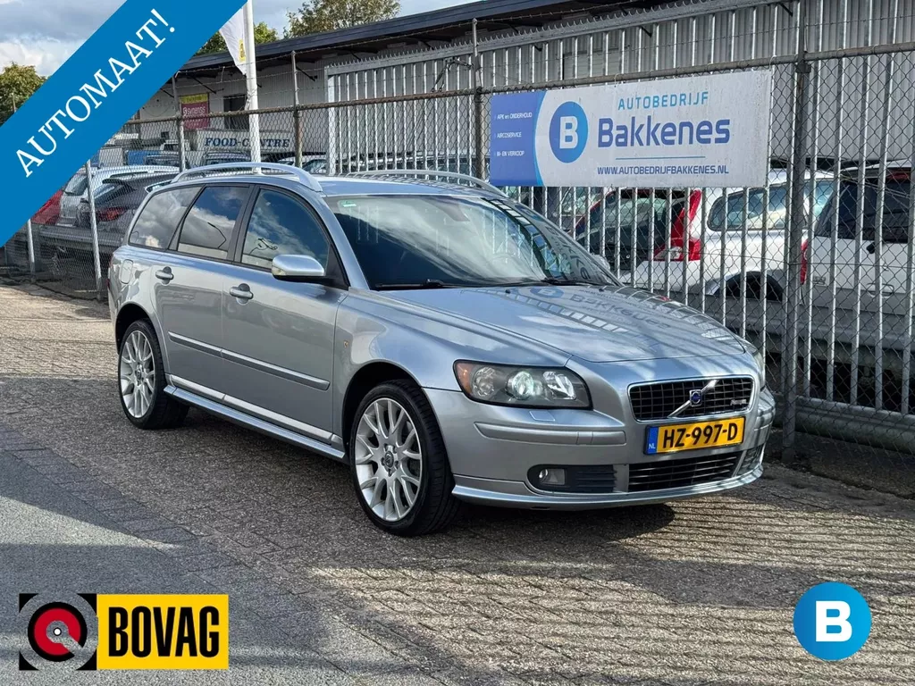 Volvo V50 2.5 T5 AWD Kinetic | R-design | Automaat | Trekhaak | Cruise | Airco