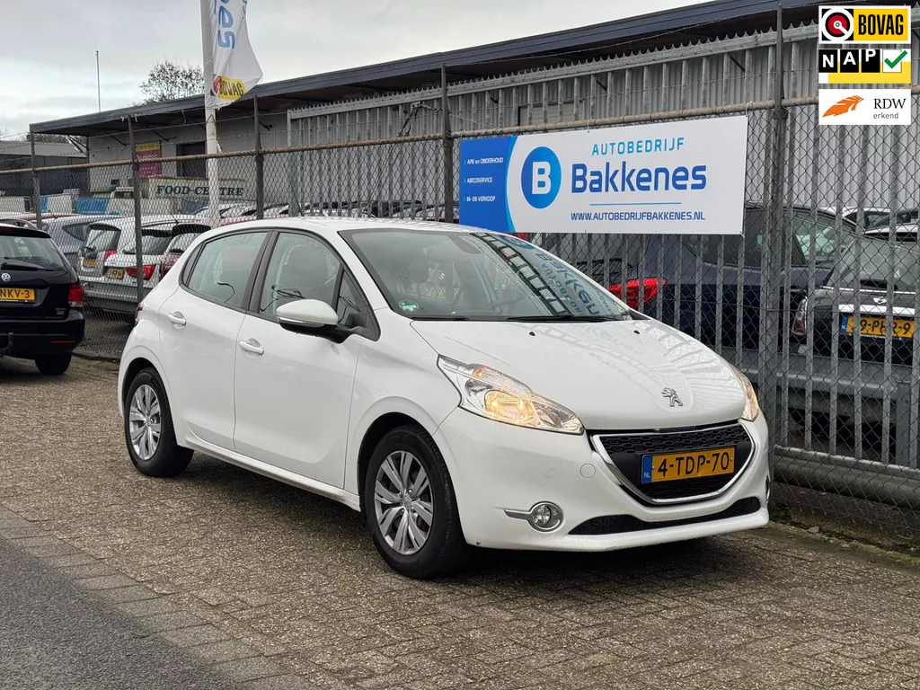 Peugeot 208 1.2 VTi Envy | Airco | Cruise | Navi | LEES TEKST!