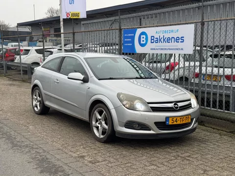 Opel Astra GTC 1.8 Executive | Recaro | Xenon