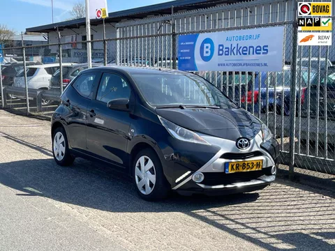 Toyota Aygo 1.0 VVT-i x-play | Camera | Bluetooth | Airco | NAP
