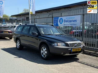Volvo V70 Cross Country 2.4 T Comfort Line | Airco | Cruise | Trekhaak